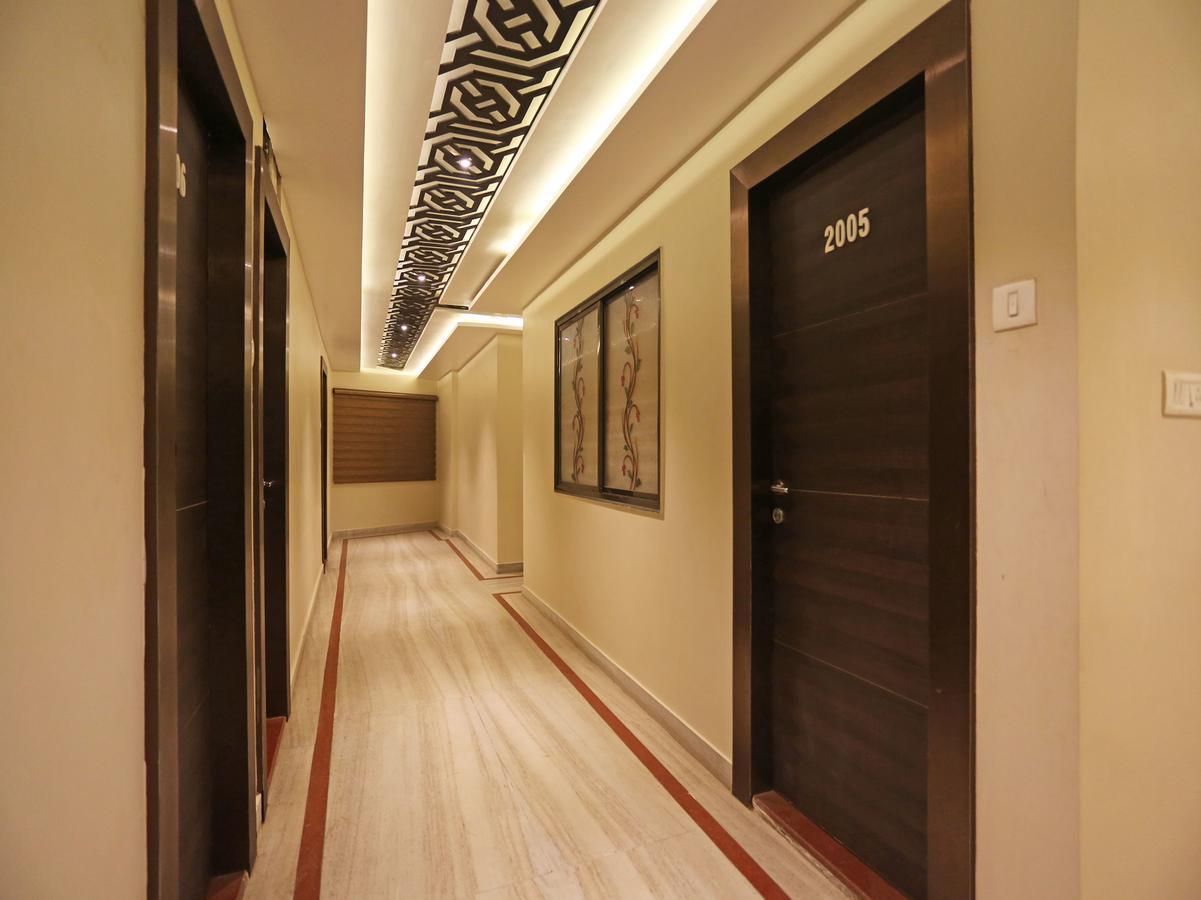 Oyo 10338 Hotel Aadesh Palace Varanasi Exterior photo
